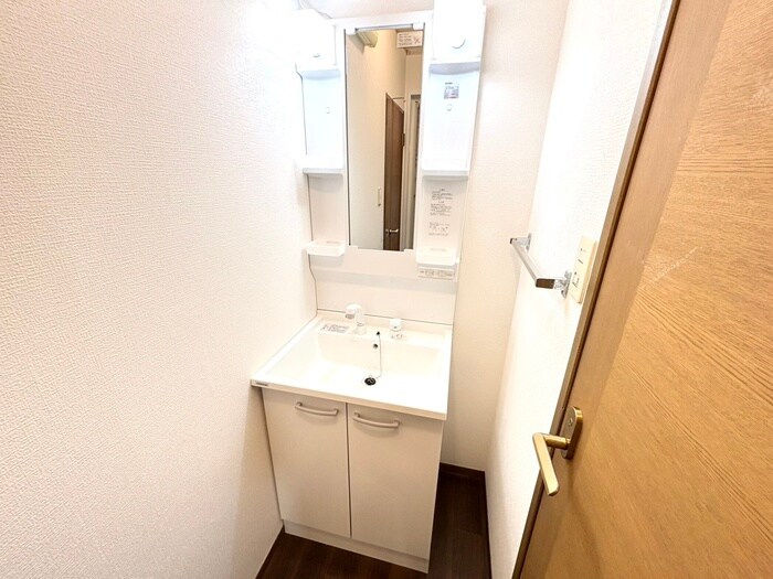 物件内観写真11　(洗面)