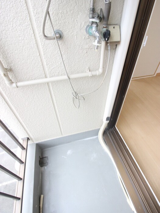 物件内観写真13　(洗濯機置場)