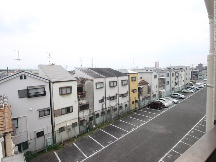 物件内観写真15　(室内からの展望)