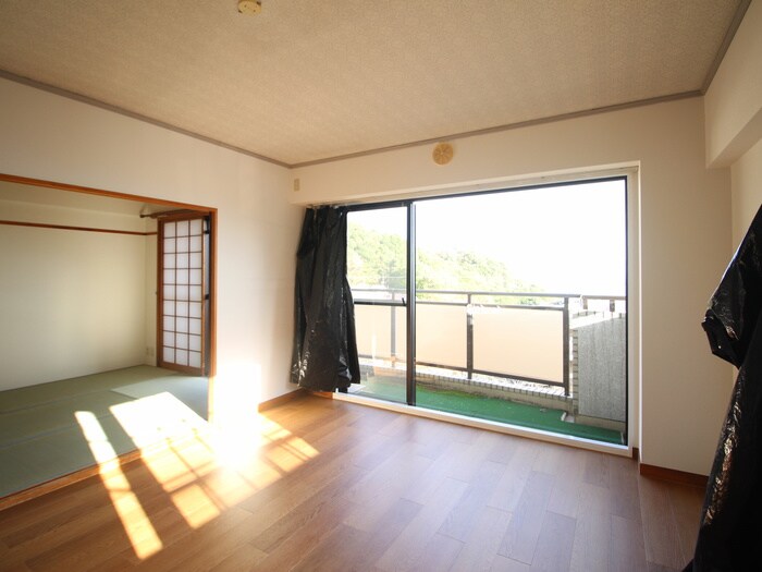 物件内観写真7　(居室)