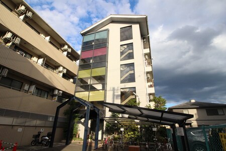 コ－ポラスセヴィ－ル外観写真