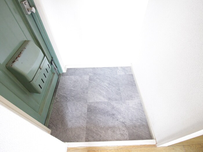 物件内観写真17　(玄関)