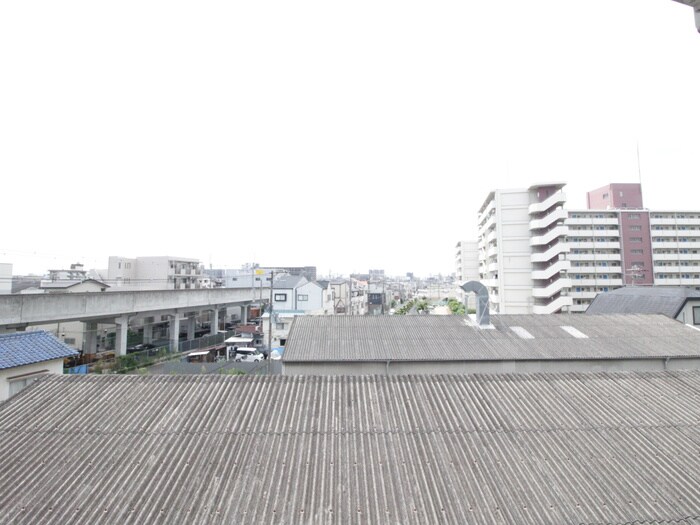 物件内観写真22　(室内からの展望)