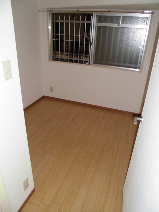 物件内観写真15　(居室)