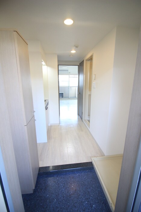 物件内観写真16　(洗濯機置場)