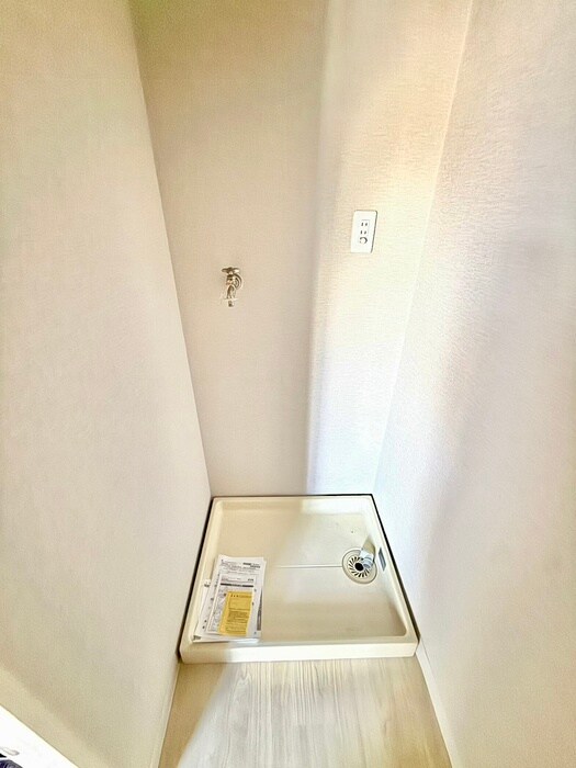 物件内観写真17　(洗濯機置場)