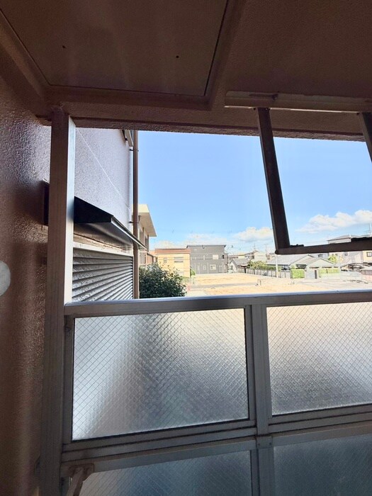 物件内観写真22　(室内からの展望)