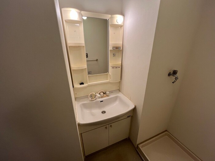 物件内観写真8　(洗面)