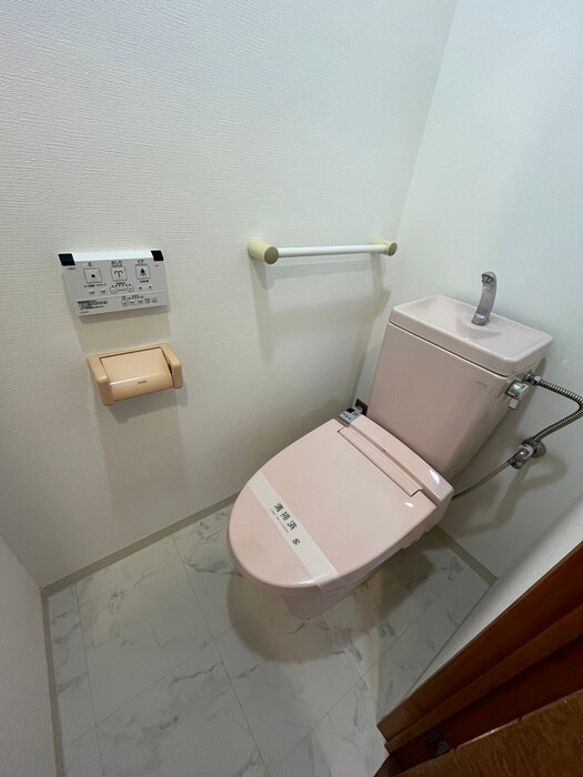 物件内観写真10　(トイレ)