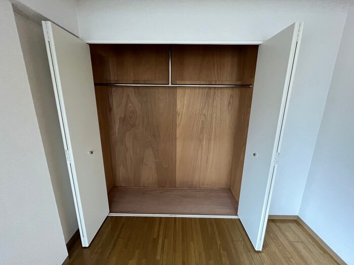 物件内観写真12　(収納)