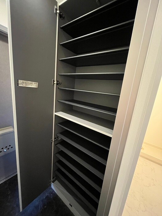 物件内観写真12　(靴箱)