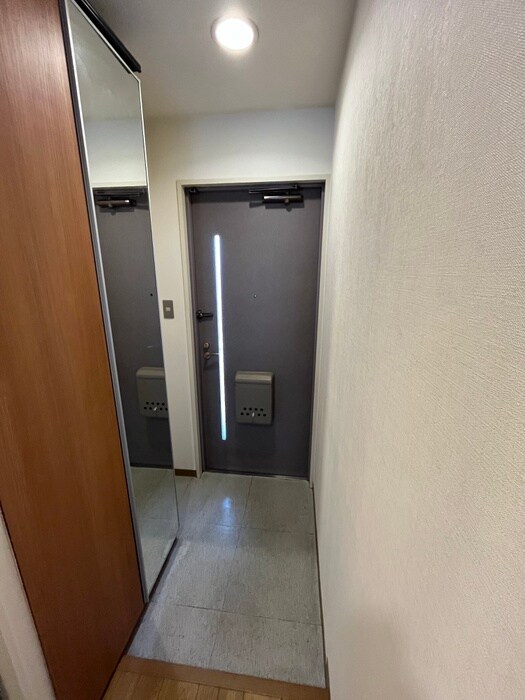 物件内観写真18　(玄関)