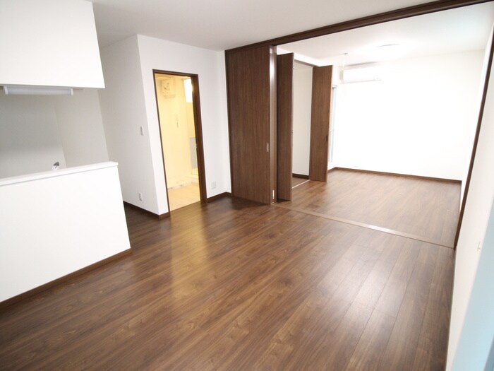 物件内観写真8　(居室)