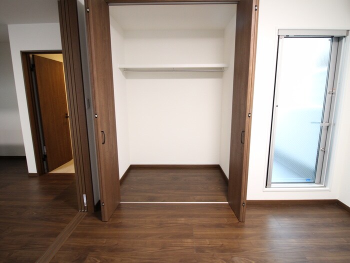 物件内観写真12　(収納)