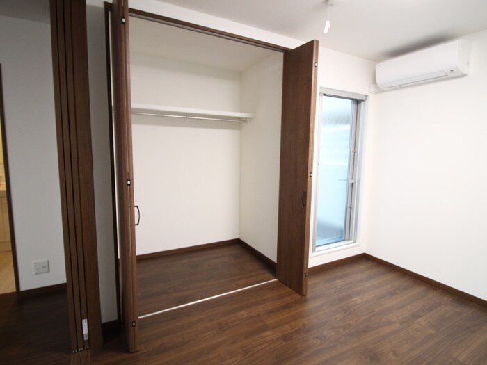 物件内観写真12　(収納)