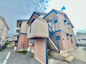 シャルムハイツ外観写真
