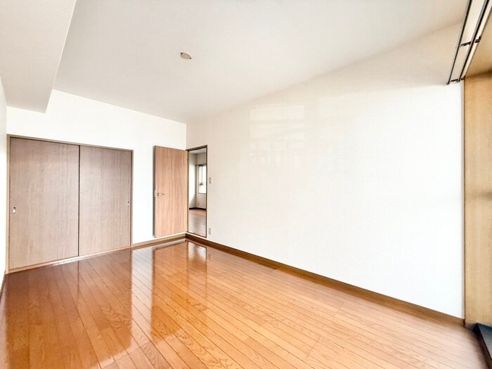 物件内観写真11　(居室)