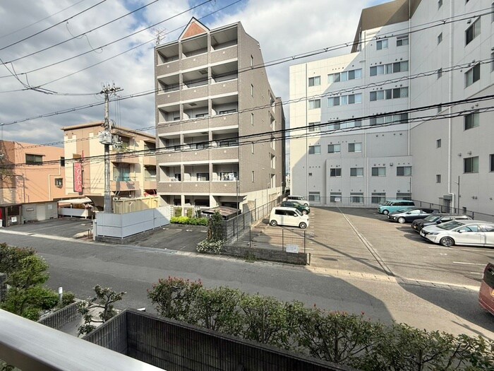 物件内観写真22　(室内からの展望)