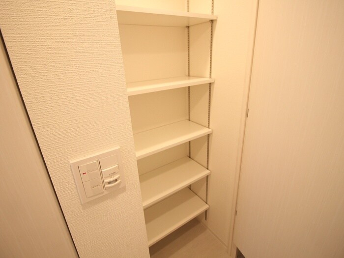 物件内観写真14　(靴箱)