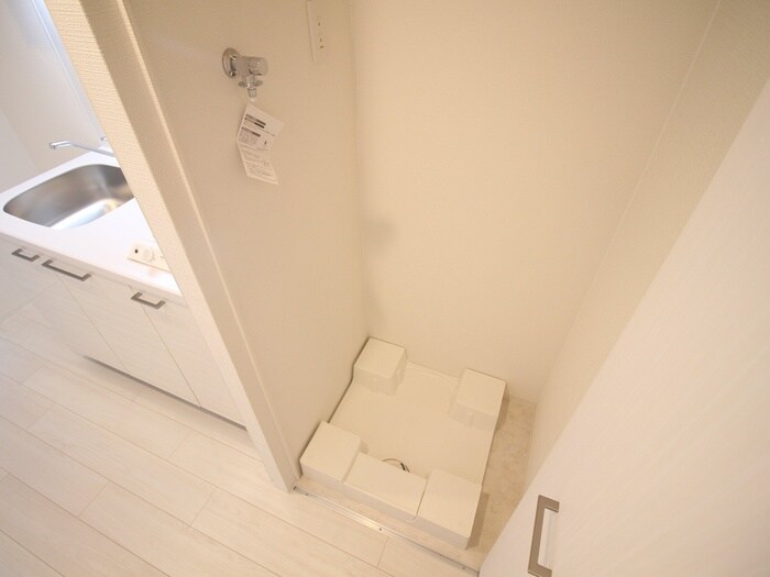 物件内観写真15　(洗濯機置場)