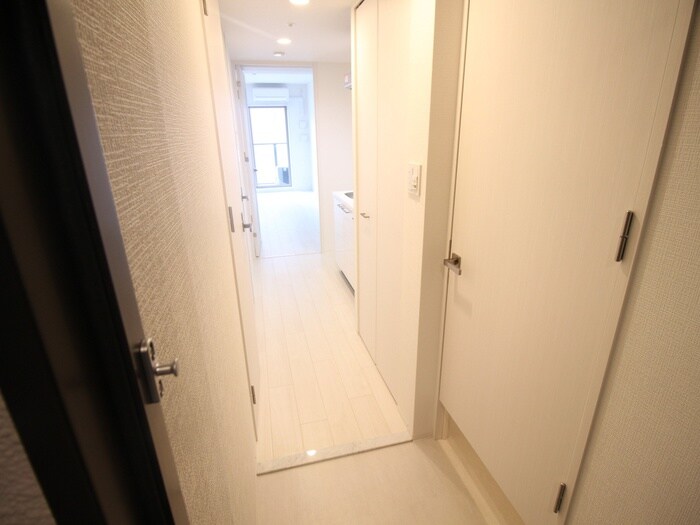 物件内観写真16　(廊下)