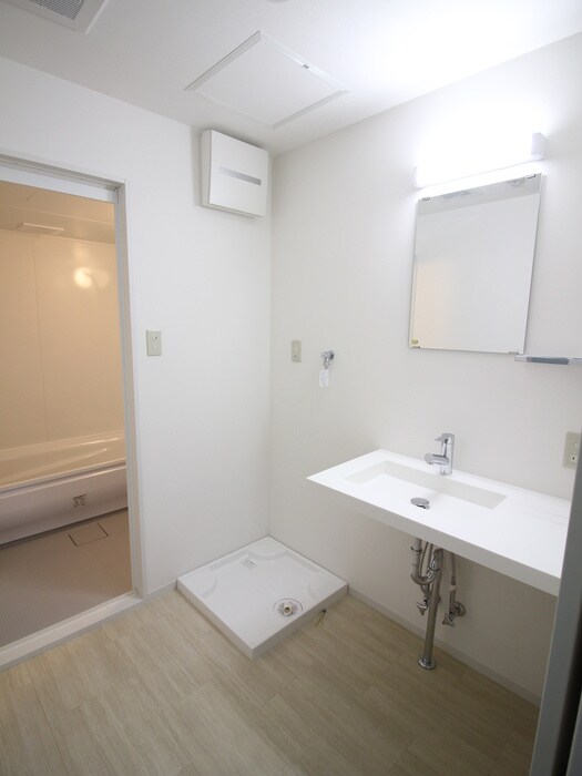 物件内観写真19　(洗濯機置場)