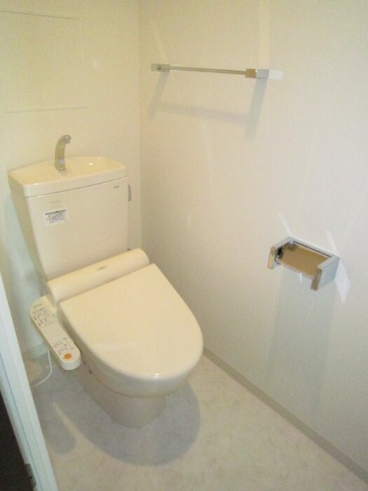 物件内観写真14　(トイレ)