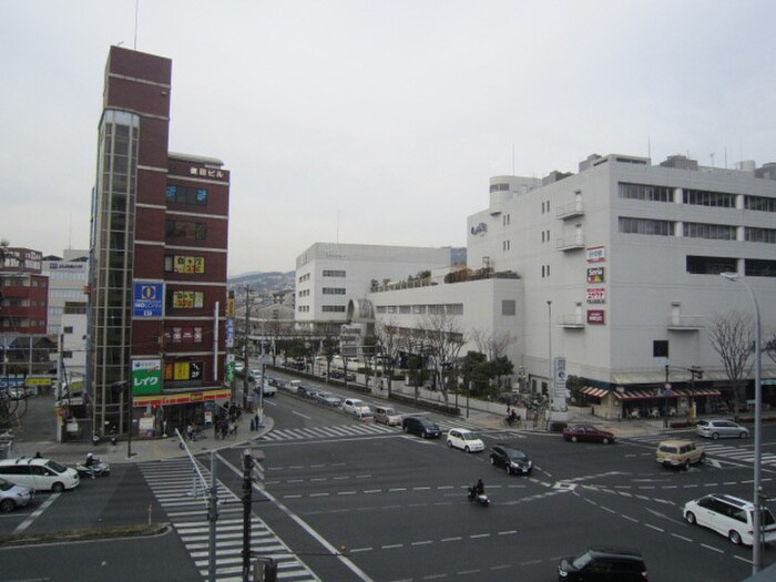 物件内観写真16　(室内からの展望)