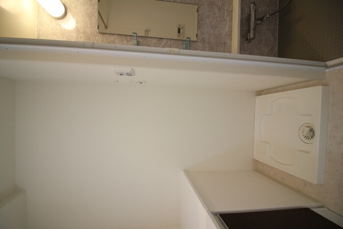 物件内観写真20　(洗濯機置場)