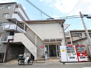 サンガ－デンル－ム外観写真