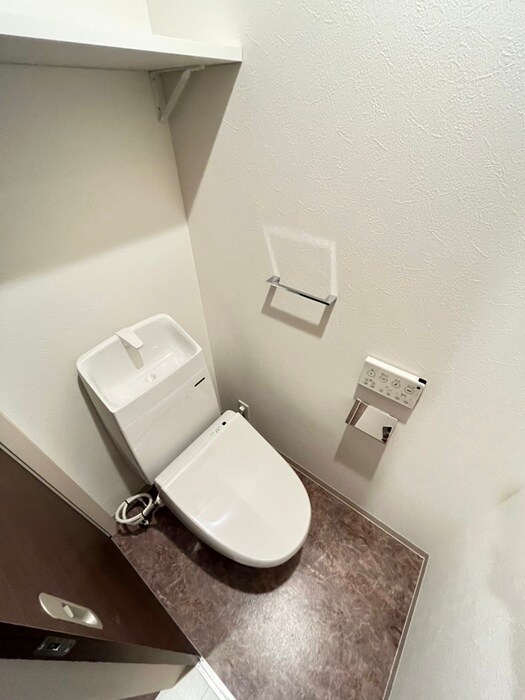 物件内観写真12　(トイレ)