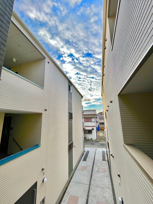 物件内観写真22　(室内からの展望)