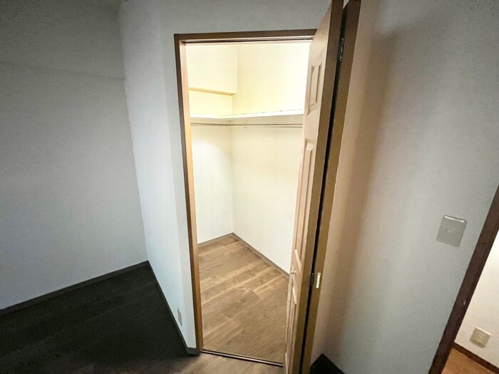 物件内観写真11　(収納)