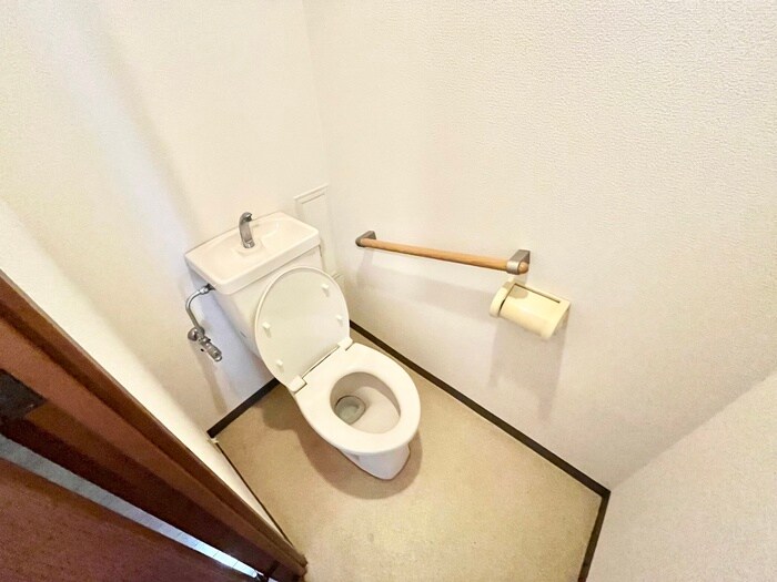 物件内観写真15　(トイレ)