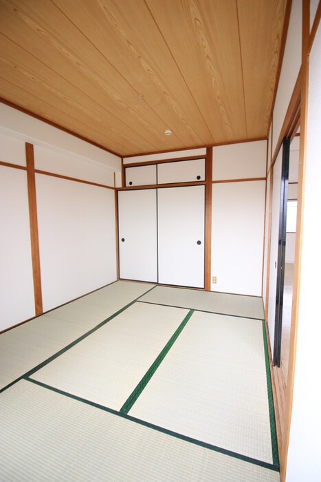 物件内観写真11　(居室)