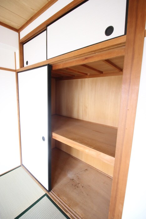 物件内観写真12　(収納)