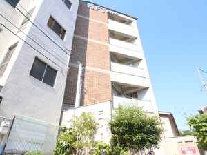 ラトゥール北白川外観写真