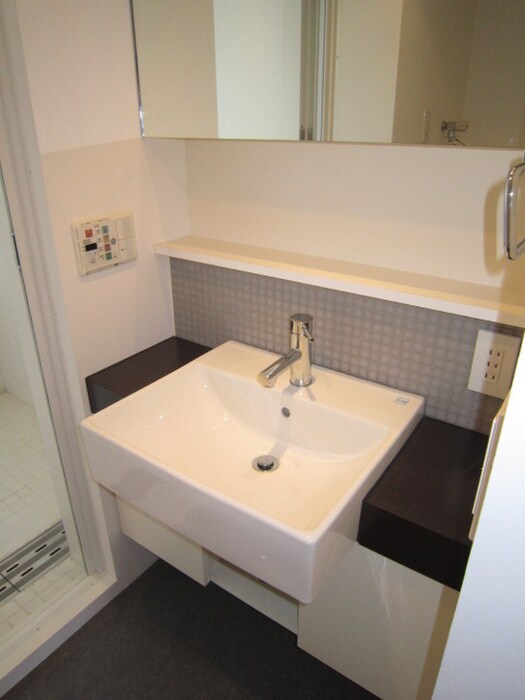 物件内観写真7　(洗面)