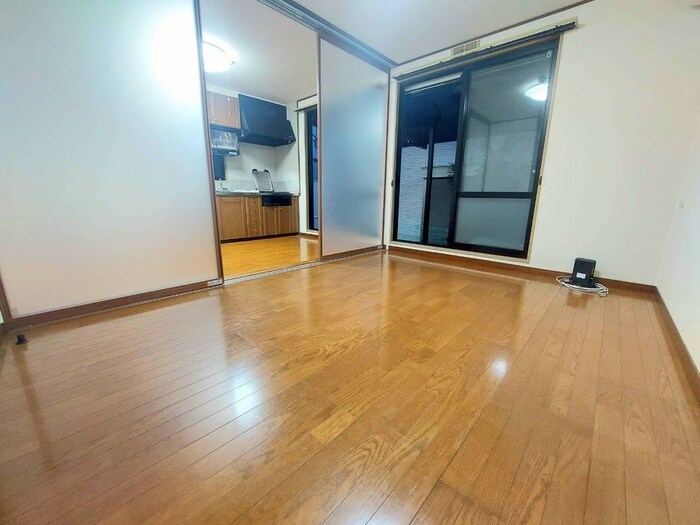 物件内観写真8　(居室)