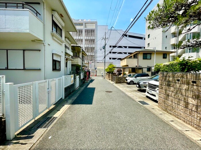 物件外観写真6　(周辺環境)