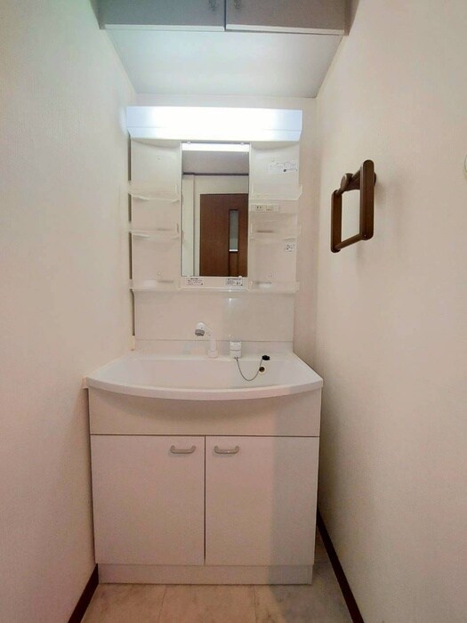 物件内観写真11　(洗面)