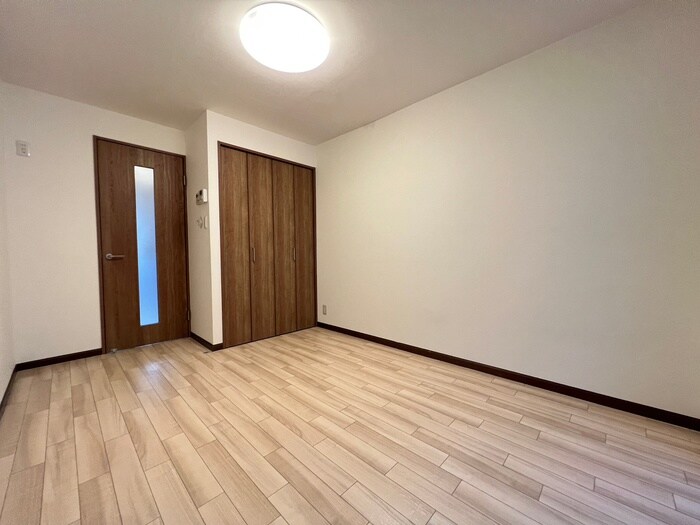 物件内観写真9　(居室)