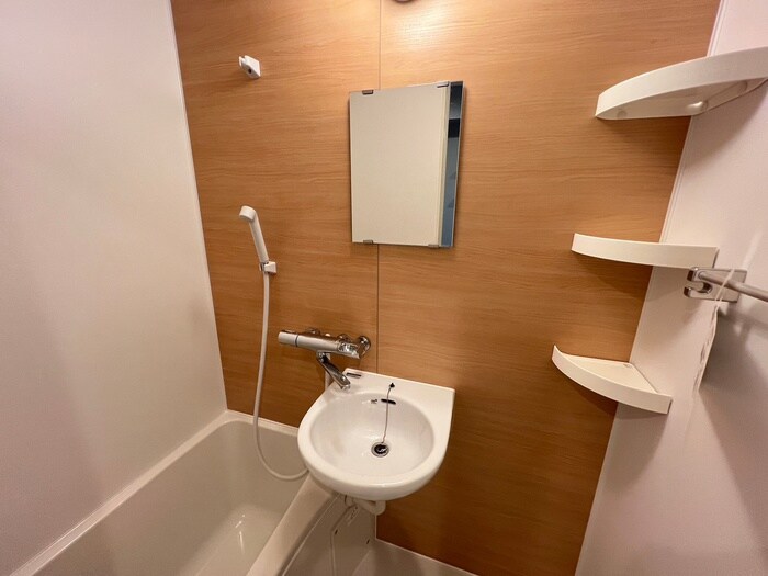 物件内観写真13　(洗面)