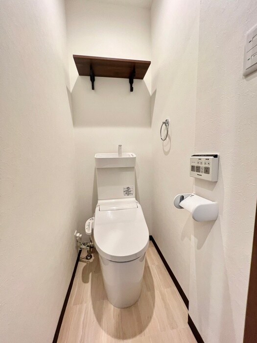 物件内観写真14　(トイレ)