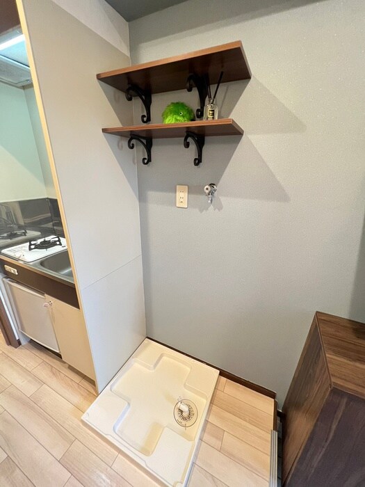 物件内観写真15　(洗濯機置場)