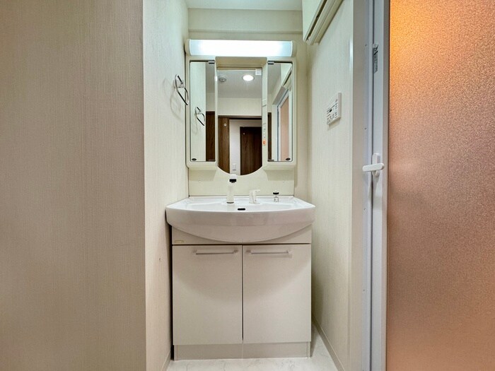 物件内観写真19　(洗面)