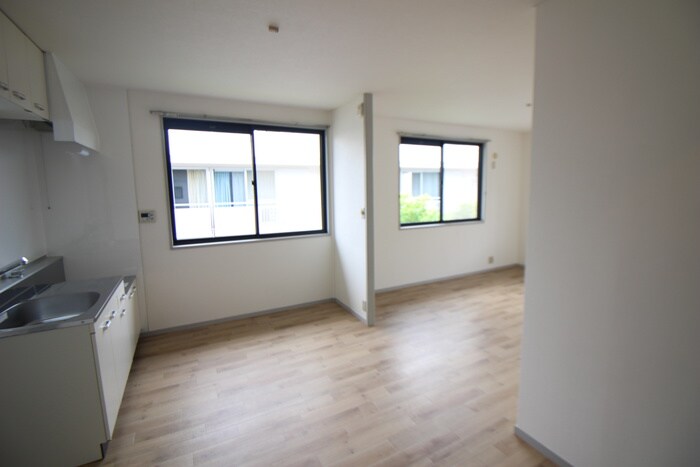 物件内観写真9　(居室)