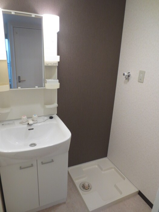 物件内観写真12　(洗濯機置場)