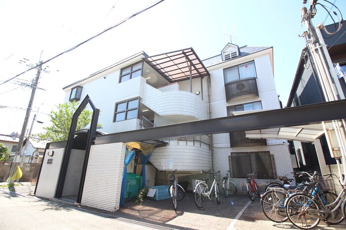 物件外観写真5　(エントランス部分)