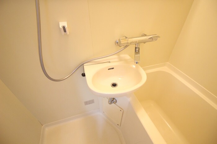 物件内観写真10　(洗面)